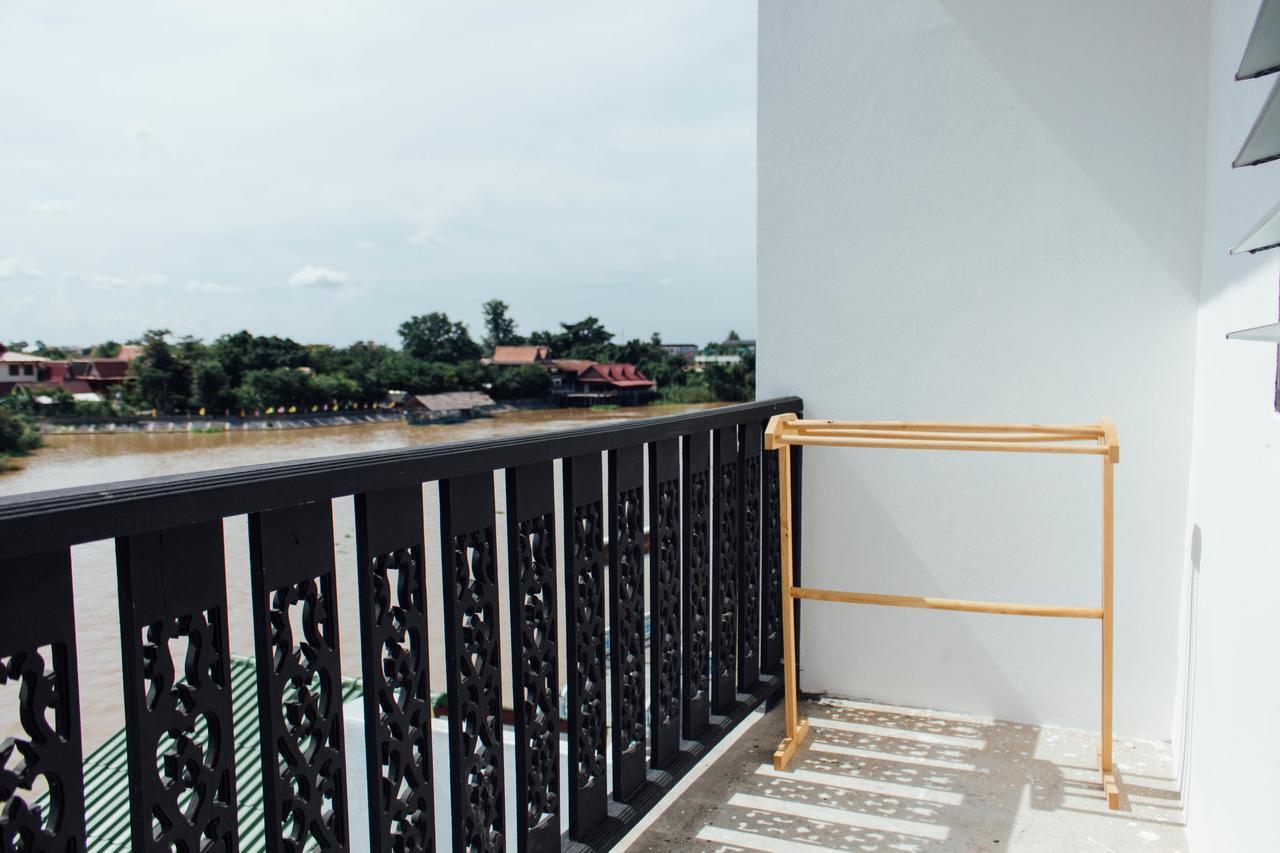11:11 Hostel Phra Nakhon Si Ayutthaya Dış mekan fotoğraf